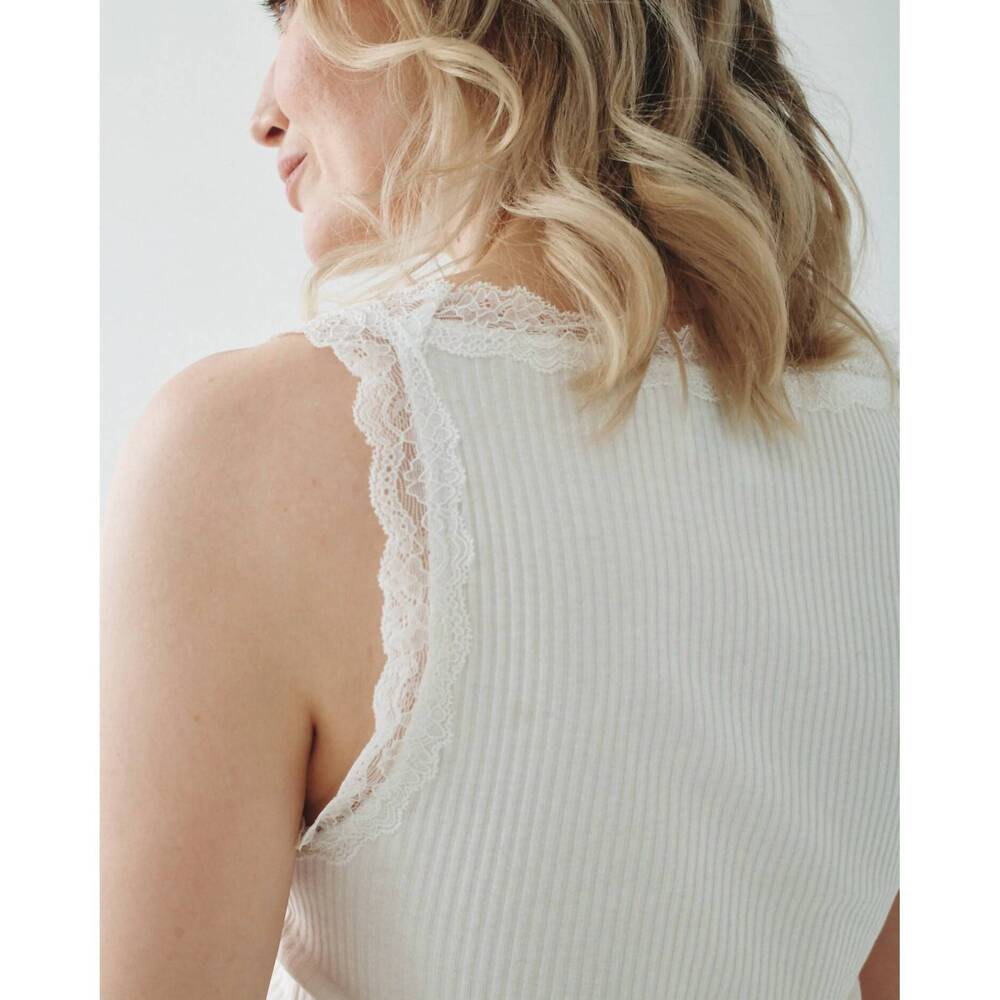 NEW T.W.I.N. THAT’S WHAT I NEED lace scoop neck tank top in white - Picture 2 of 3